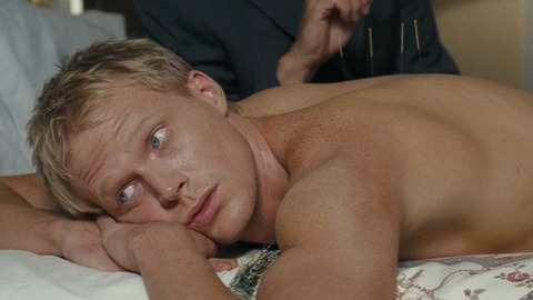 Paul Bettany in Wimbledon (2004) Sexy Shirtless 47531