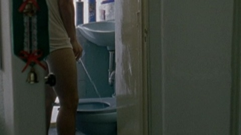 Gael García Bernal in Y tu mamá también (2001) Sexy 8096