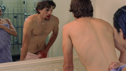 Sexiest Scenes of Evan Treborn from The Butterfly Effect. Shirtless. 347