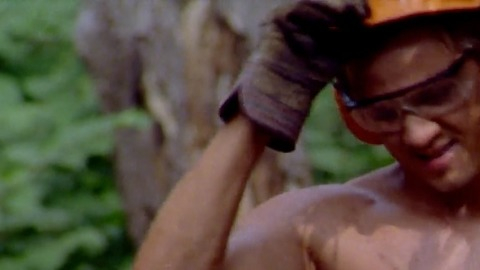 Jeremy Renner in Twelve and Holding (2005) Shirtless 3774