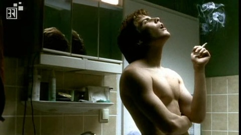 Daniel Brühl in Honolulu (2001) Sexy Shirtless 57260