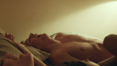 Jeremy Allen White in Shameless (2011-2021) Sexy Shirtless 23863