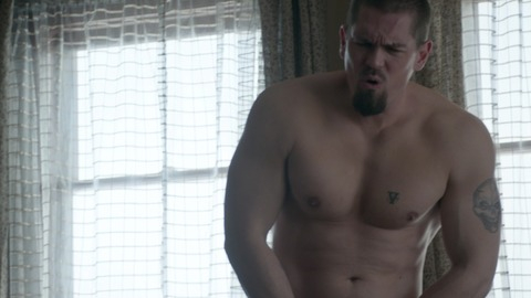 Steve Howey in Shameless (2011-2021) Shirtless 58839