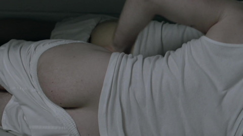Cameron Monaghan Naked as Ian Gallagher. Butt, boxers, partial butt. 118419