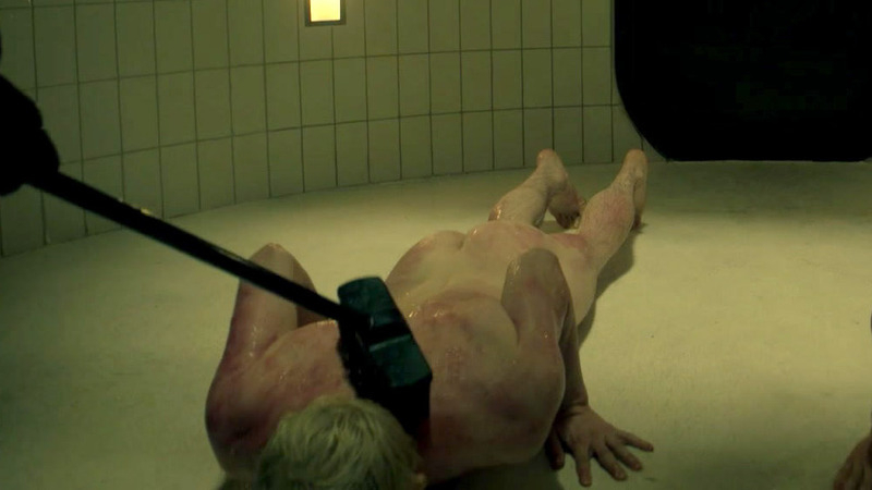 Evan Peters Naked as Kit Walker / Tate Langdon / Kyle Spencer / Jimmy Darling / James March. Butt, being scrubbed down, butt up. 85659