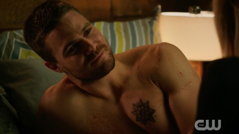 Stephen Amell in Arrow (2012-2019) Sexy Shirtless 45092