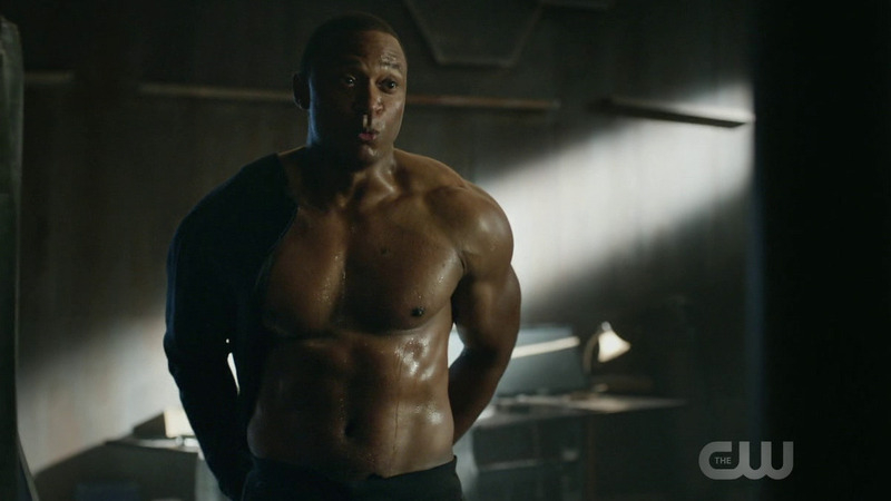 Sexiest David Ramsey Scene in Arrow. Shirtless. 61615