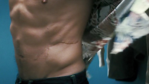 Tom Cruise in Jack Reacher (2012) Shirtless Abs Hairy Abs 3185