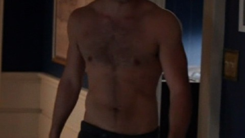 Joshua Bowman in Revenge (2011-2015) Shirtless Sexy 8709