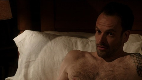 Jonny Lee Miller in Elementary (2012-2018) Shirtless 3319