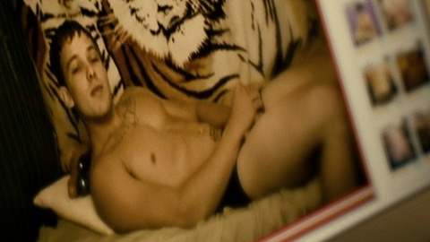 Max Thieriot in Disconnect (2012) Shirtless 8522