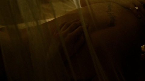 Zac Efron in The Lucky One (2012) Shirtless Butt Sexy Straight 9434