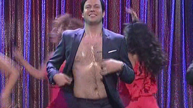 Sexiest Taran Killam Scene in Saturday Night Live. Shirtless. 35767