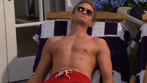 Neil Patrick Harris in How I Met Your Mother (2005-2014) Shirtless Bathing Suit 9781