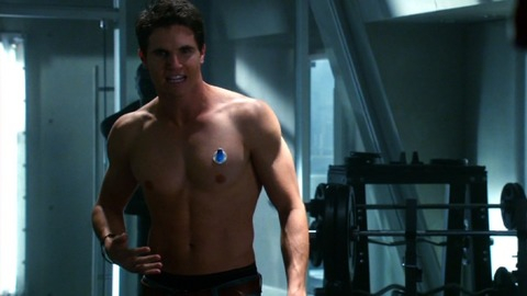 Robbie Amell in The Tomorrow People (2013-2014) Shirtless 10553