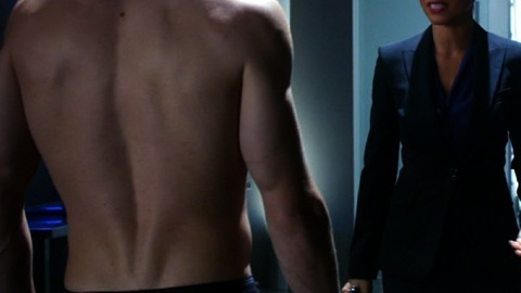 Robbie Amell in The Tomorrow People (2013-2014) Shirtless 10549