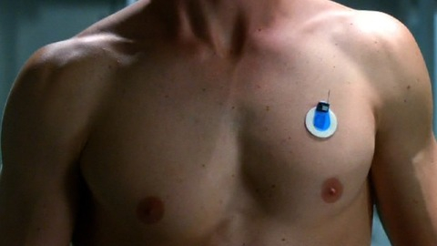 Robbie Amell in The Tomorrow People (2013-2014) Shirtless 10551