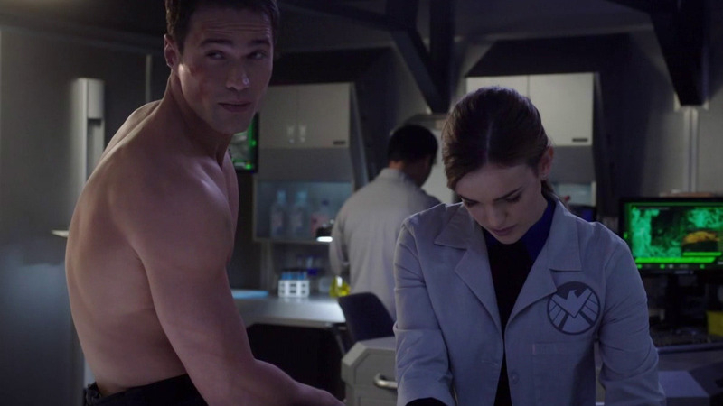 Marvel's Agents of S.H.I.E.L.D.'s Sexiest Scenes with Brett Dalton. Shirtless. 13032