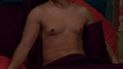 Eric André in 2 Broke Girls (2011-2017) Sexy Shirtless 14265