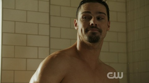 Jay Ryan in Beauty and the Beast (2012-2016) Sexy Shirtless 56304