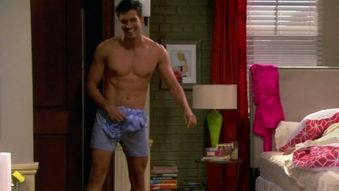 Peter Porte in Baby Daddy (2012-2017) Shirtless 13658