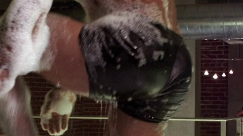 Hottest Trey Songz Scene in Baggage Claim. Shirtless, Bathing Suit. 14600