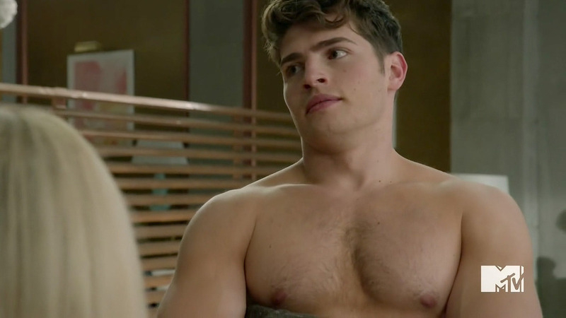 Hottest Gregg Sulkin Scene in Faking It. Sexy, Shirtless. 53354