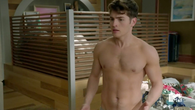 Sexiest Gregg Sulkin Scene in Faking It. Sexy, Shirtless. 53353