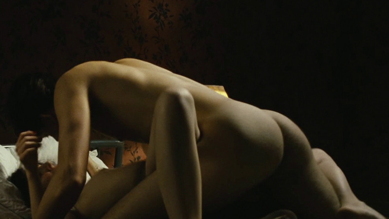 Bill Skarsgård Naked as Simon Larsson. Sexy, Shirtless, Straight, Butt. 17991