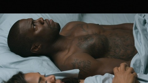 Kevin Hart in About Last Night (2014) Shirtless Straight Sexy 18586