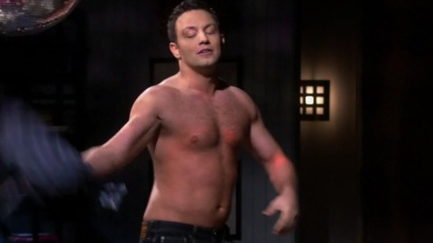Jonathan Sadowski in Young & Hungry (2014-2018) Shirtless 34371