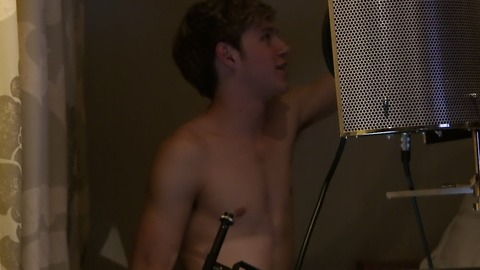 Niall Horan in One Direction: This Is Us (2013) Sexy Shirtless Underwear 23241