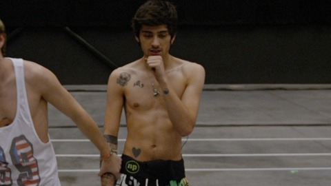 Zayn Malik in One Direction: This Is Us (2013) Sexy Shirtless 23230