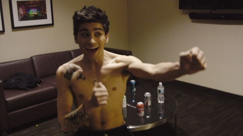 Zayn Malik in One Direction: This Is Us (2013) Sexy Shirtless 23240