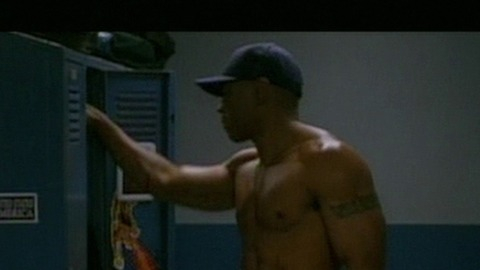 LL Cool J in S.W.A.T. (2003) Shirtless 24314