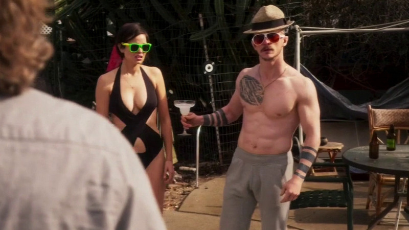 Hottest Jonathan Tucker Scene in Kingdom. Shirtless. 55910