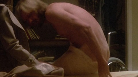 Jon Voight in Coming Home (1978) Butt Shirtless 27512