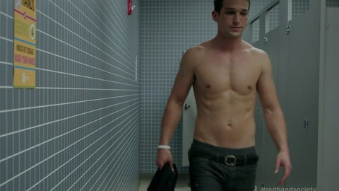 Daren Kagasoff in Red Band Society (2014) Sexy Shirtless 28069