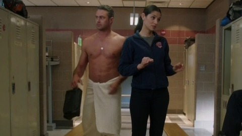 Taylor Kinney in Chicago Fire (2012-2023) Sexy Shirtless Sexy Shirtless 53006