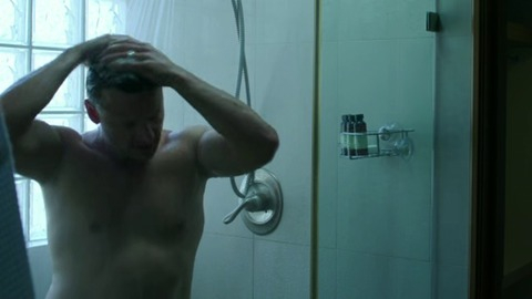 Steve Zahn in Mad Dogs (2015-2016) Shirtless 48110