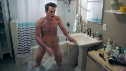 Ty Burrell in Modern Family (2009-2020) Sexy Shirtless 74986