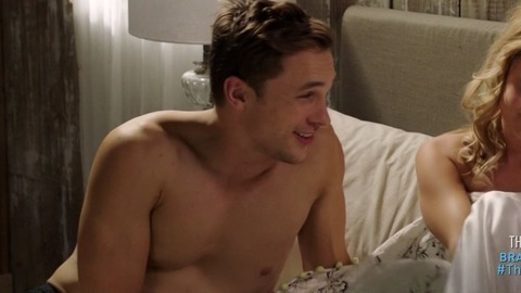 William Moseley in The Royals (2015-2018) Sexy Shirtless 63708