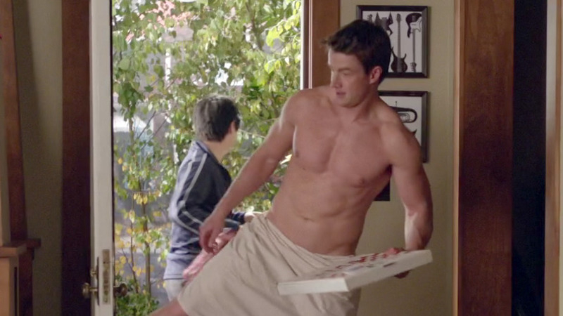 Sexiest Scenes of Major Lilywhite from iZombie. Sexy, Shirtless. 70571