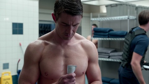Robert Buckley in iZombie (2015-2019) Sexy Shirtless 68843