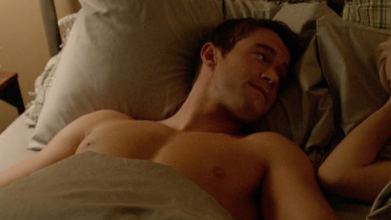 Hottest Robert Buckley Scene in iZombie. Sexy, Shirtless, Straight. 45332