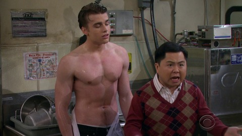 Austin Falk in 2 Broke Girls (2011-2017) Sexy Shirtless 35346