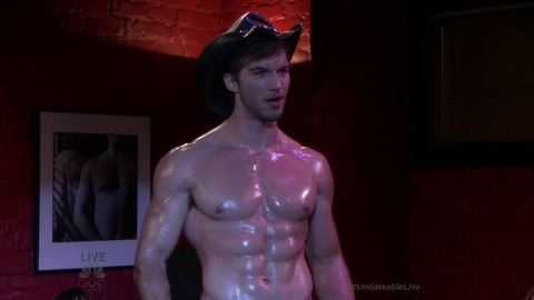 Adam Hagenbuch in Undateable (2014-2016) Sexy Shirtless 48557