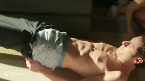 Paulo Costanzo in Royal Pains (2009-2015) Shirtless Underwear 37346