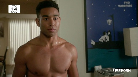 Tom Williamson in The Fosters (2013-2018) Sexy Shirtless 67845