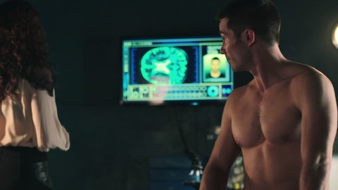 Sexiest Luke Macfarlane Scene in Killjoys. Sexy, Shirtless, computer, lab. 39427
